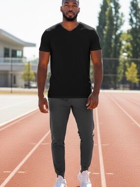 Hanes Men's Short Sleeve V-Neck Black Tee Size L